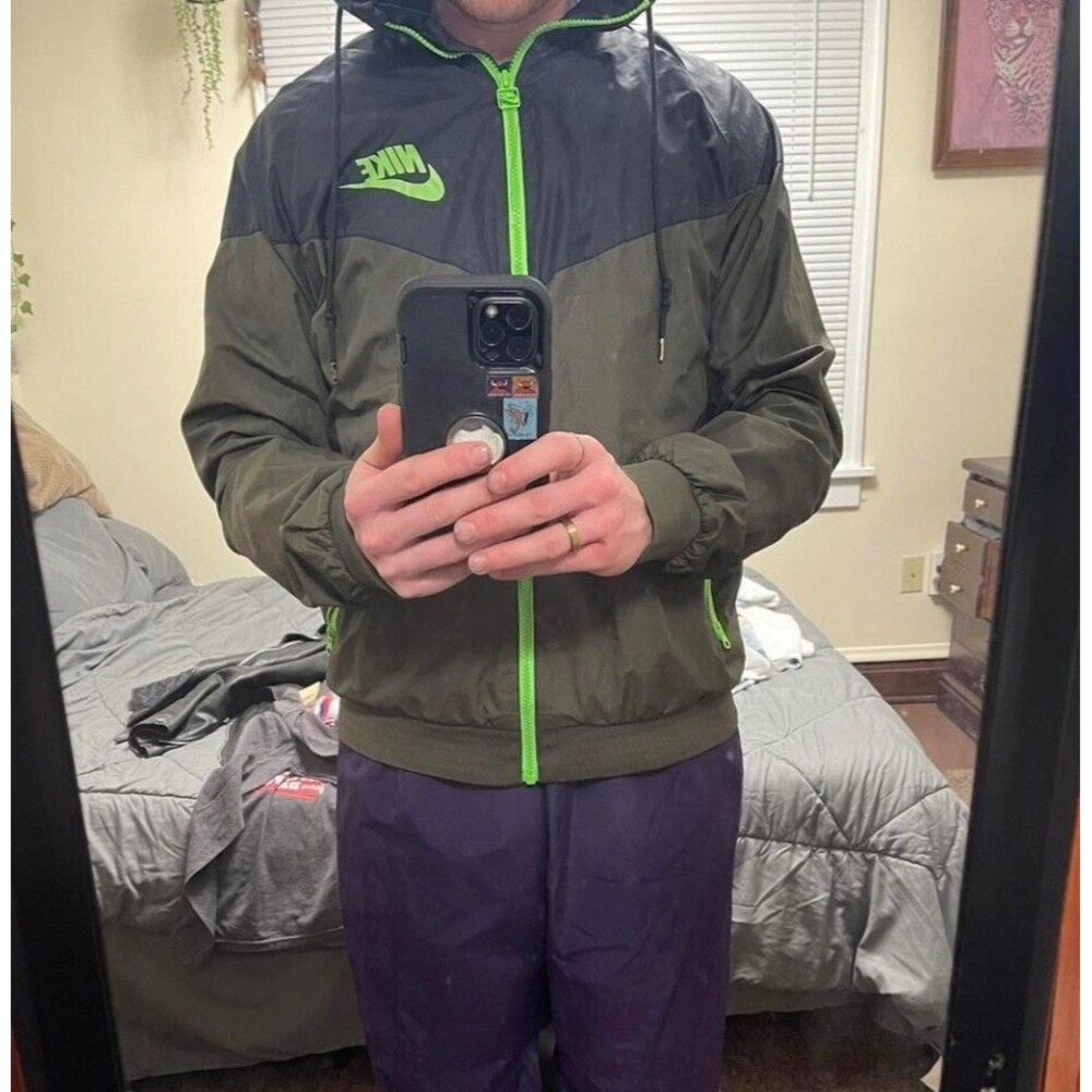 Nike Vintage Rare Windrunner Jacket Windbreaker Nylon Glanz Army Green Black
